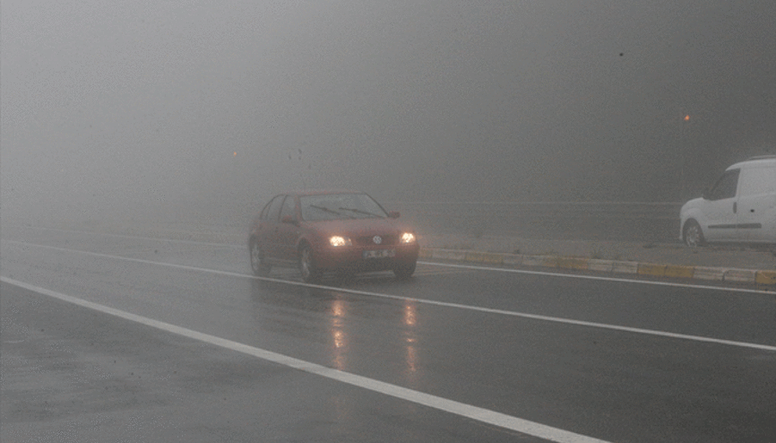 Ankara İstanbul arasında göz gözü görmüyor: Mesafe 25 metreye kadar düştü