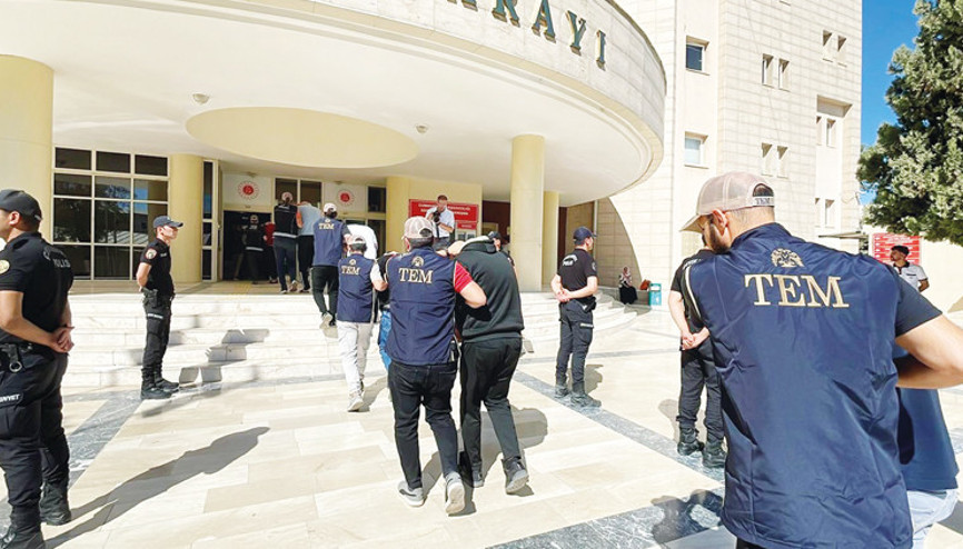 Şoförü öldüren DEAŞ’lı aile... Cesetle 480 km yol yapmışlar