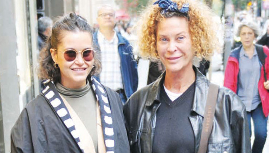 İpek Tenolcay: Bambaşka projeler peşindeyim