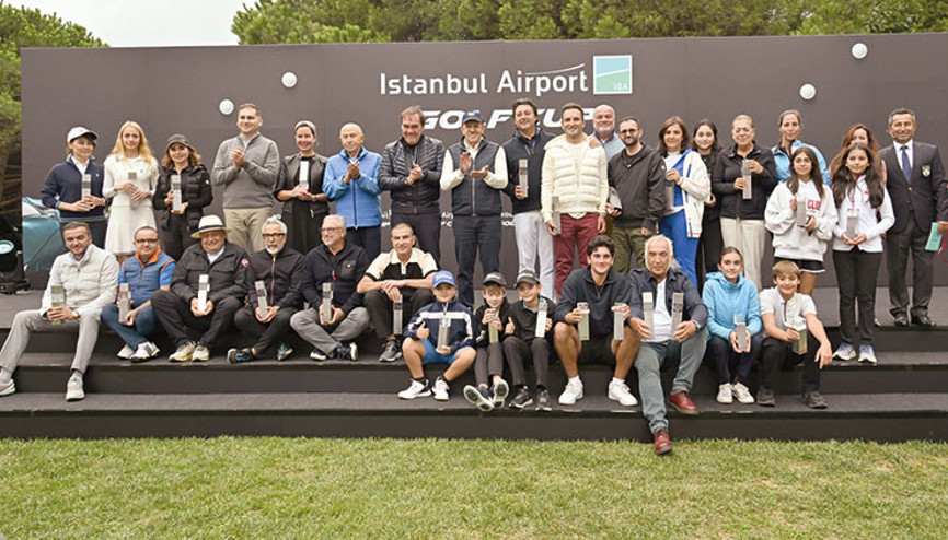 Golfseverler buluştular