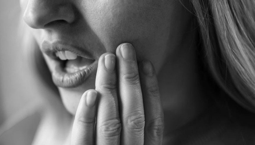 Ağrıyan yerinin aft olduğunu sandı, aslında korkunç hastalığın belirtisiydi... Doktorlar dilinin yarısını almak zorun kaldı Ağrıyan yerinin aft olduğunu sandı, aslında korkunç hastalığın belirtisiydi... Doktorlar dilinin yarısını almak zorun kaldı