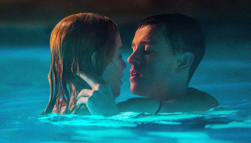 Oynadığı açık sahneler evliliğinin sonunu getirdi: Kocası onu öyle görmeye dayanamaz oldu Oynadığı açık sahneler evliliğinin sonunu getirdi: Kocası onu öyle görmeye dayanamaz oldu