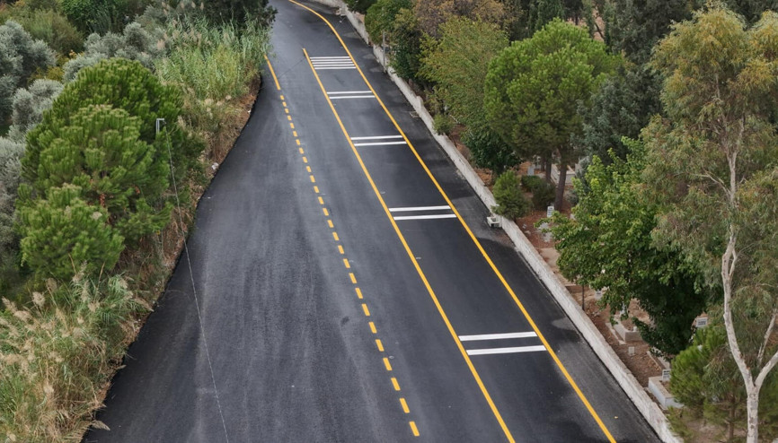 Efelerde yenilenen yol hizmete açıldı