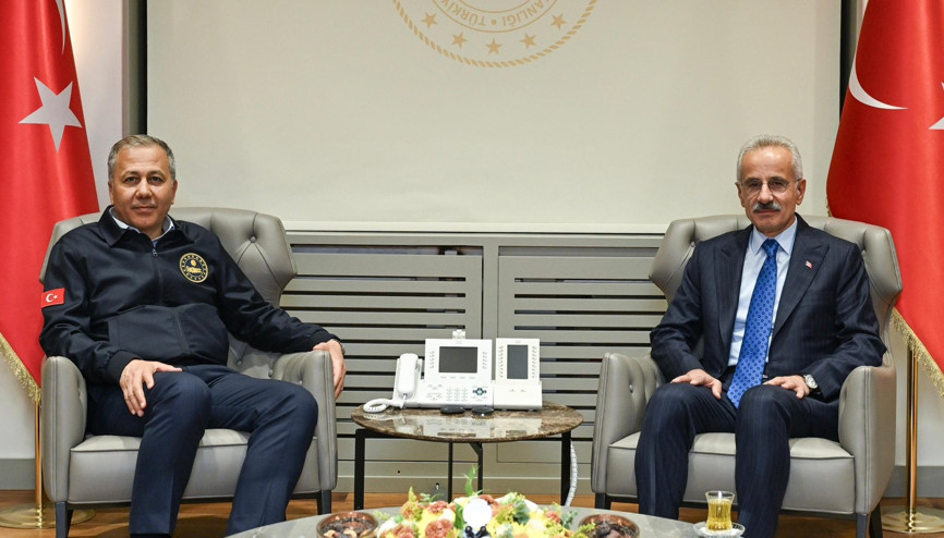 Bakanlar Yelikaya ile Uraloğlu bir araya geldi