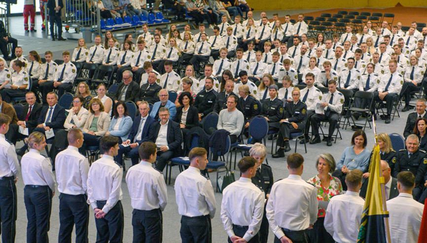 Almanyada polis okulunda skandal