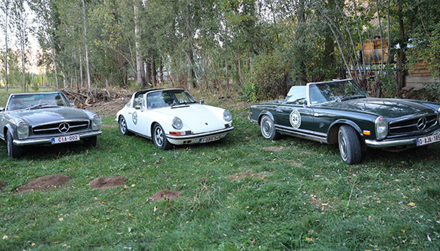 Klasik otomobil tutkunları Belçikadan geldi