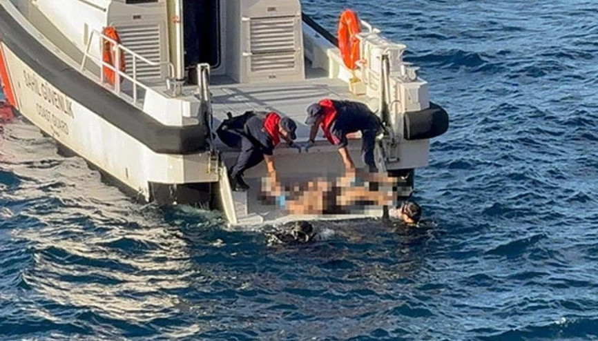 Antalyada esrarengiz ölüm Yüzme maskesi takılı cansız beden bulundu