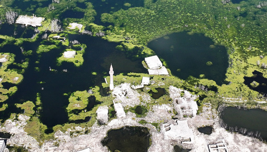 Kayseri’de baraj kurudu... Suların altından 4 köy çıktı