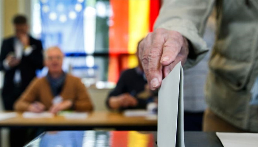 Almanyada hükümete güven azaldı