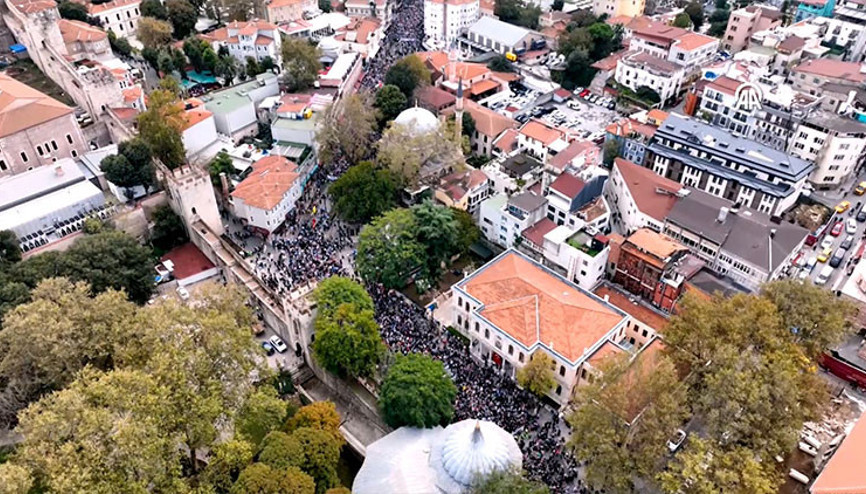 İstanbulda Uluslararası Özgürlük Filosuna destek yürüyüşü düzenlendi