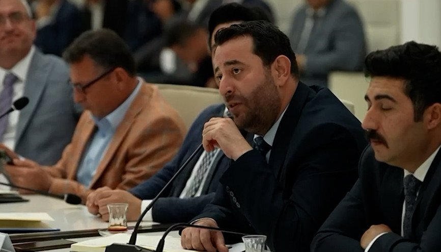 Bakan Kuruma teşekkür eden İşçi Partili belediye başkanına sosyal medya linci | Tepkilere böyle yanıt verdi Bakan Kuruma teşekkür eden İşçi Partili belediye başkanına sosyal medya linci | Tepkilere böyle yanıt verdi