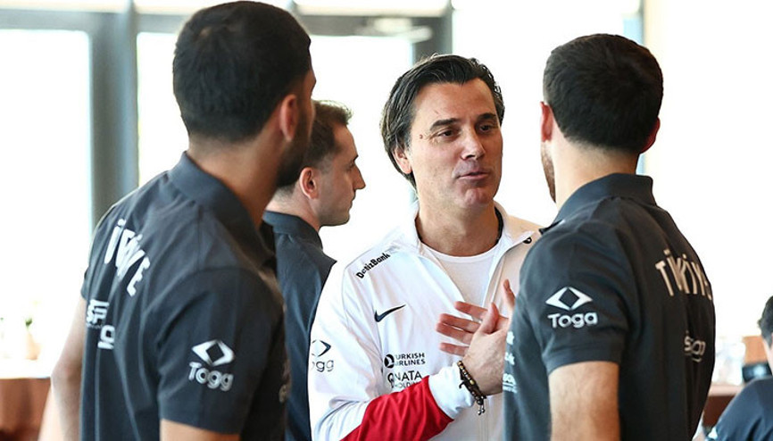 A Milli Futbol Takımı, Rivada kampa girdi