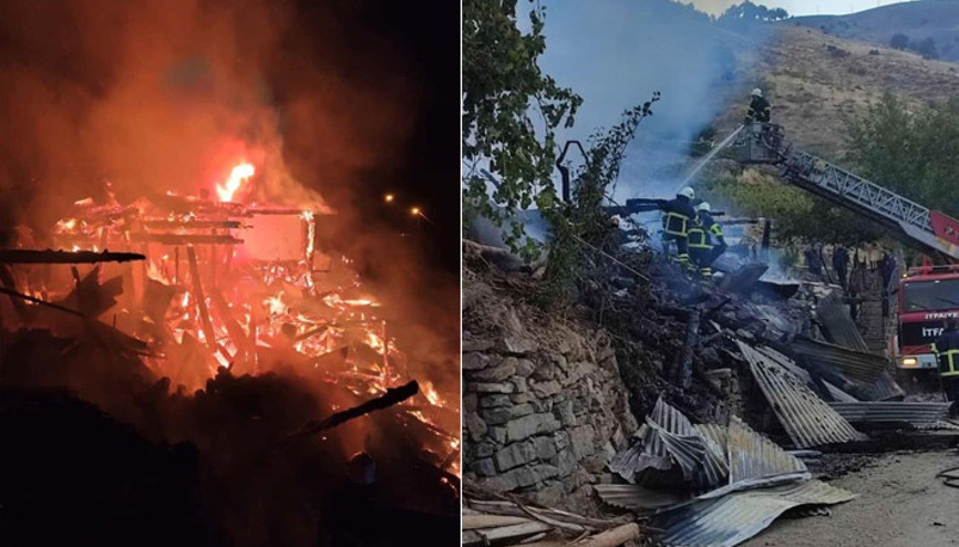 Adanada yangın çıkan ev çöktü Engelli 2 kardeş hayatını kaybetti Adanada yangın çıkan ev çöktü Engelli 2 kardeş hayatını kaybetti