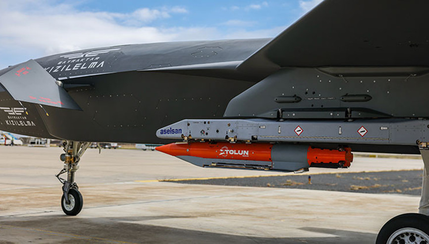 Bayraktar Kızılelmadan ilk atışta tam isabet