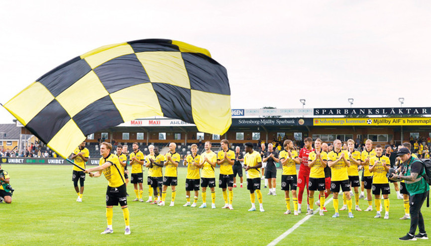 Köy takımı şampiyonluğa koşuyor... İsveç’te peri masalı