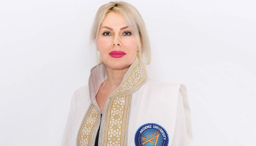 AÜ Rektörü Özlenen Özkan 10 öncü kadın biliminsanı listesinde