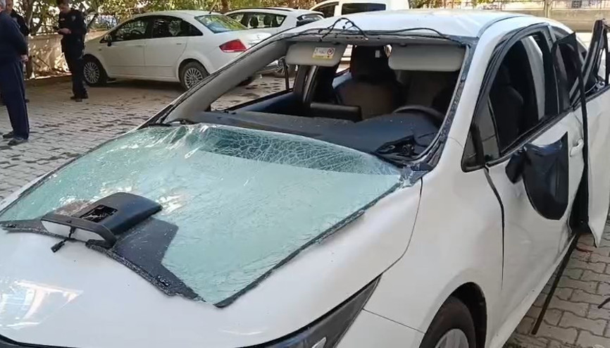 Elazığda park halindeki araçta patlama; 1 çocuk yaralı