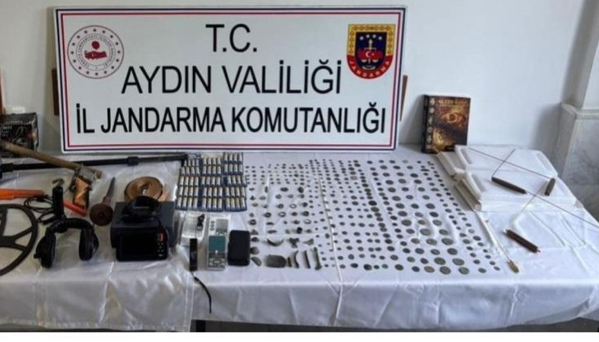Tarihi eser kaçakçılarına baskın… Binlerce Bizans ve Roma’ya ait tarihi eser ele geçirildi