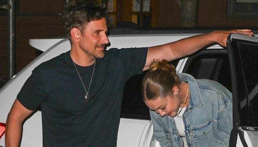 Kendisinden 20 yaş genç, güzeller güzeli sevgilisinden çocuk yapmayı hayal ediyor... Ama ondan önce gidip yüzünü gerdirdi