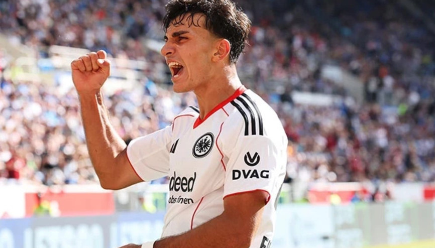 BİYOGRAFİ BİLGİLERİ: Can Uzun kimdir, nereli, kaç yaşında Can Uzun hangi takımlarda oynadı BİYOGRAFİ BİLGİLERİ: Can Uzun kimdir, nereli, kaç yaşında Can Uzun hangi takımlarda oynadı