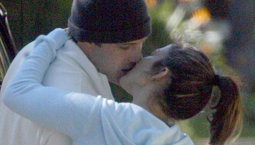 Boşandıktan sonra flört oyununa başladılar... Çekiliyorum sana doğru... İstesek de ayrılamayız