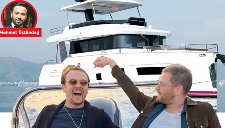 Yeni teknesinde arkadaşını ağırladı