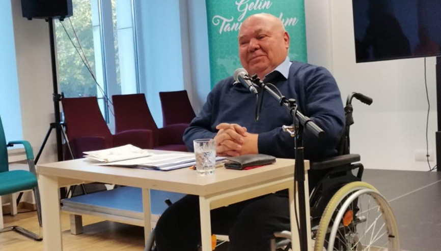 Halil Gülel ile şiir akşamı