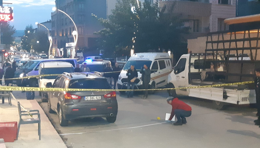 Trafikte yol verme kavgasında tabancayla vuruldu: 1 yaralı