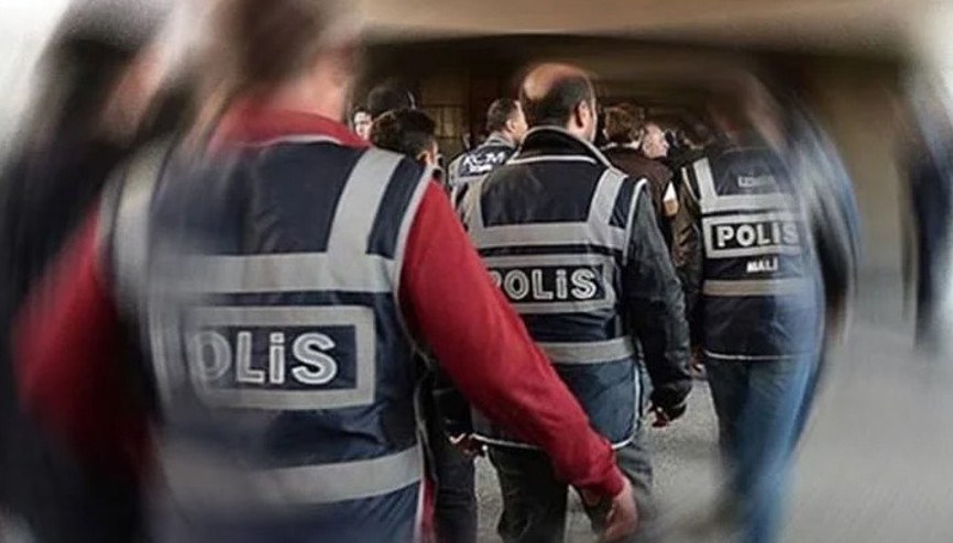 FETÖ/PDYye yönelik sınav usulsüzlüğü soruşturmasında 13 gözaltı kararı FETÖ/PDYye yönelik sınav usulsüzlüğü soruşturmasında 13 gözaltı kararı