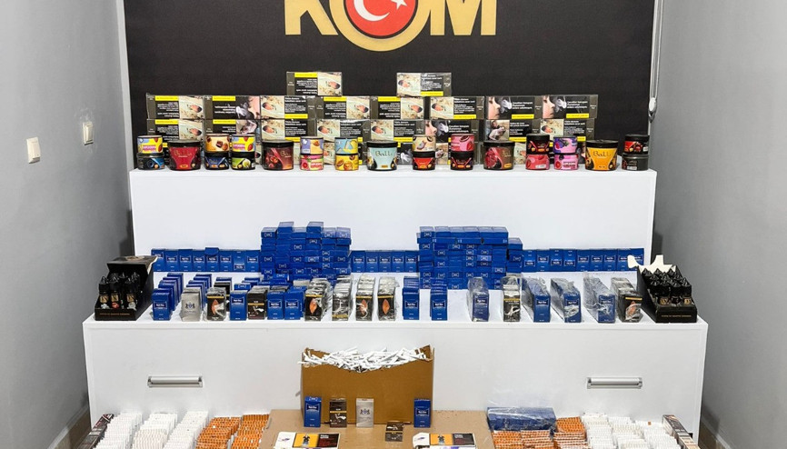 Niğdede kaçakçılık operasyonu; 5 gözaltı Niğdede kaçakçılık operasyonu; 5 gözaltı