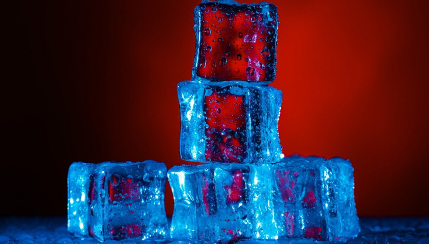 Oda sıcaklığında buz keşfedildi