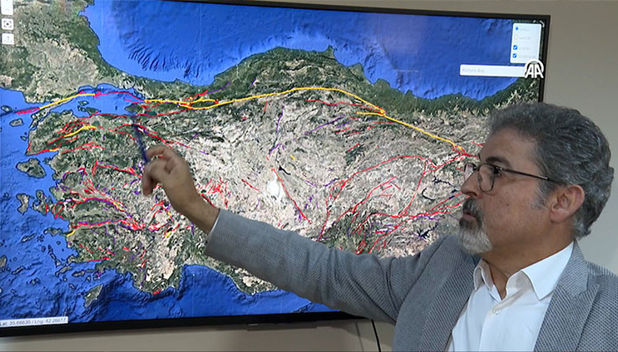 Prof. Dr. Sözbilir, İzmir ve Batı Anadoludaki sismik hareketliliği değerlendirdi