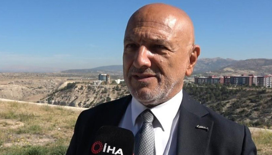 Bölgede fay aktif Deprem yaşandığında binaların ayakta durması mümkün değil dedi ve uyardı