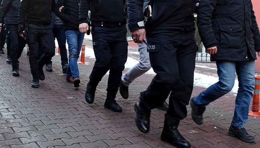 Bursa merkezli 6 ilde suç örgütlerine ve silah ticaretine yönelik operasyonlarda 16 zanlı tutuklandı