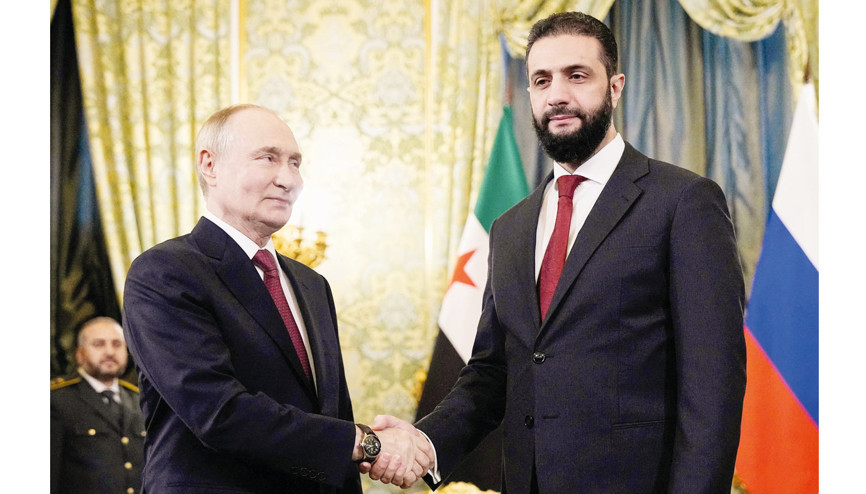 Şara Moskova’da Putin’le görüştü... Üslere dönün Esad’ı verin