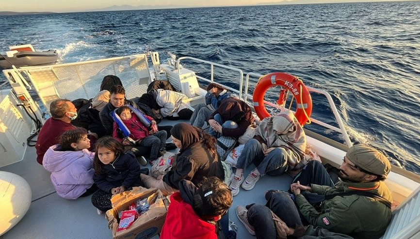 Ölümden döndüler Kaçak göçmenler son anda kurtarıldı