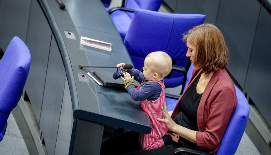Bebekli milletvekillerine yeni kolaylıklar