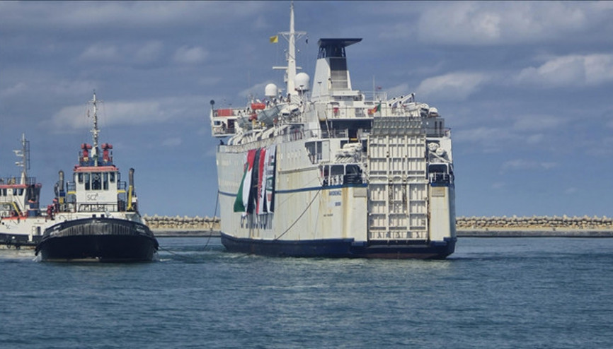Türkiyenin Gazzeye umut taşıyan 17. İyilik Gemisi, El-Ariş Limanına ulaştı