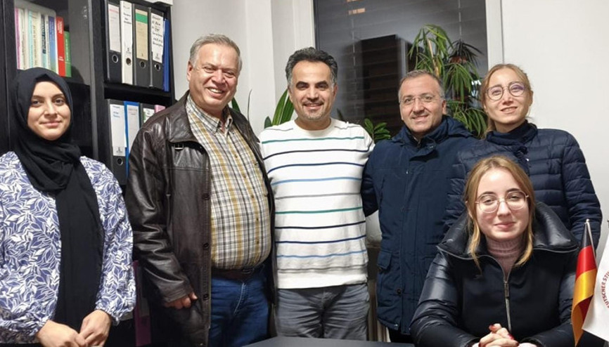 Prof. Yüzerden önemli görüşmeler