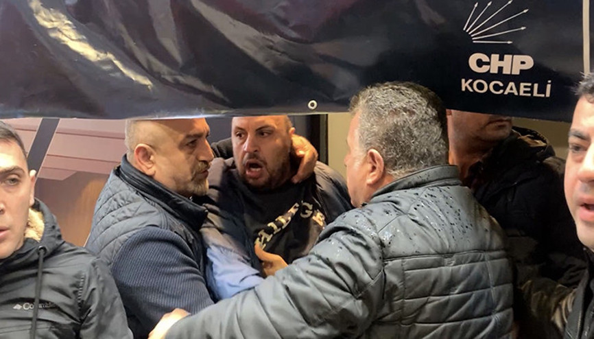 CHP Kocaeli İl Kongresinde gerginlik yaşandı