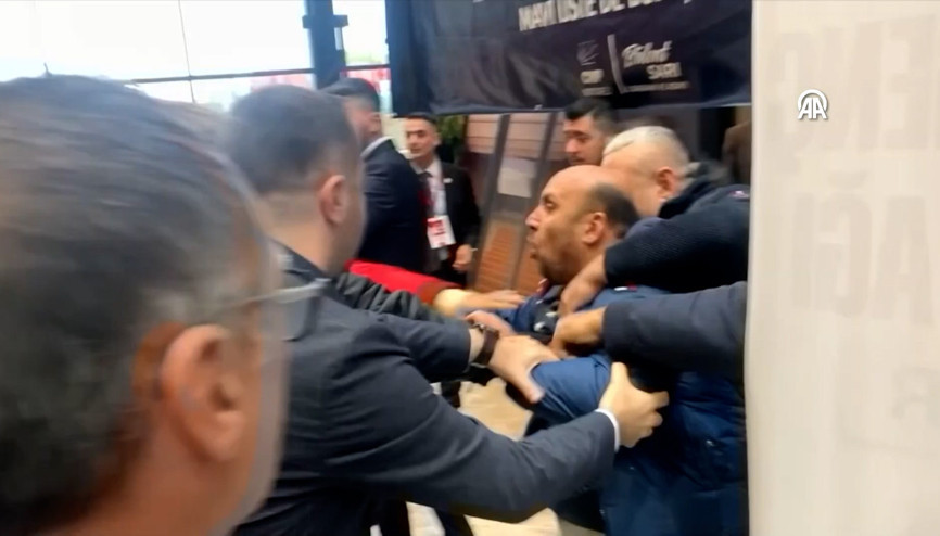 CHP Kocaeli İl Kongresinde gerginlik