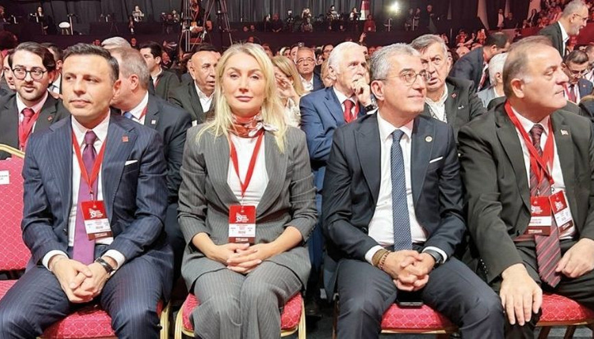 Çelik CHP İstanbul İl Başkanlığına yeniden seçildi