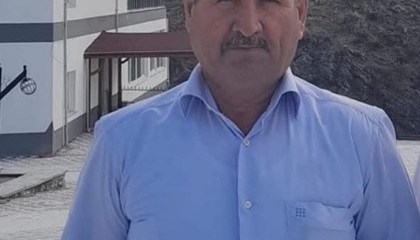 Bahçesindeki kuru otları yakarken fenalaşıp düştüğü alevlerin arasında kalıp öldü Bahçesindeki kuru otları yakarken fenalaşıp düştüğü alevlerin arasında kalıp öldü