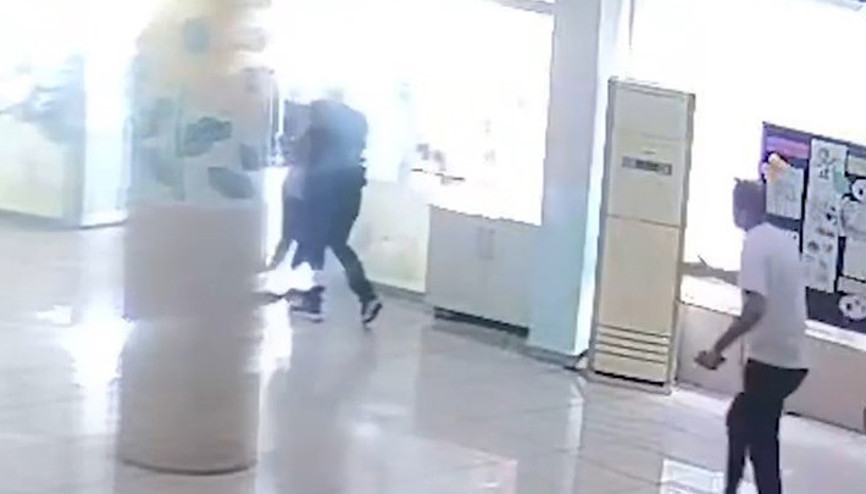 Antalyada öğretmene tokat atan veli tutuklandı