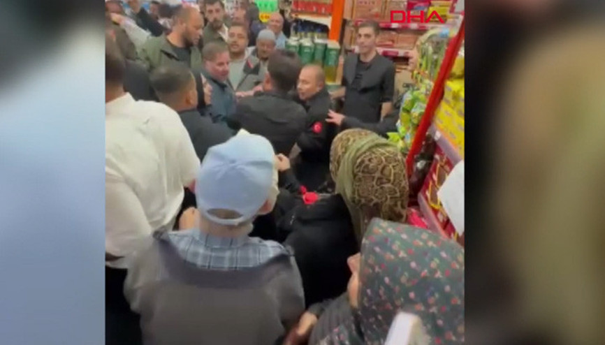 32 ekran televizyonlar bin liraya satışa sunulunca izdiham yaşandı