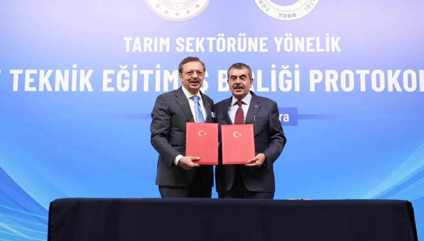 Tekin TOBB Türkiye Eğitim Meclisi Toplantısında