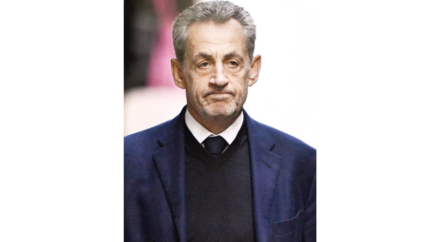 ‘Kaddafi’nin intikamını alacağız’ Mahkûmlar hücrede Sarkozy’yi uyutmuyor