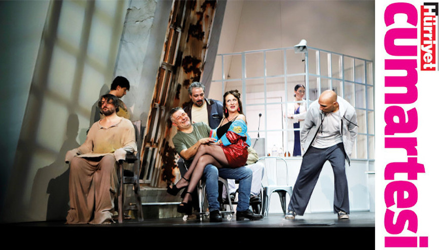 Bursa seyircisi ‘Guguk Kuşu’yla buluştu Bursa seyircisi ‘Guguk Kuşu’yla buluştu