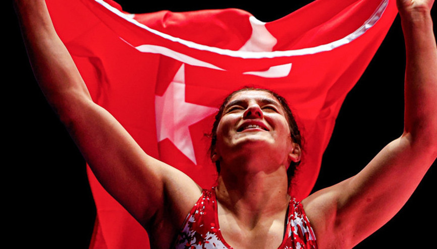 Nesrin Baş, 3. kez U23 dünya şampiyonu