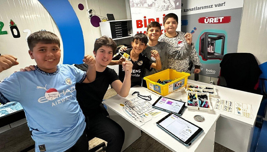 Deprem bölgesindeki öğrencilere Houston’dan davet